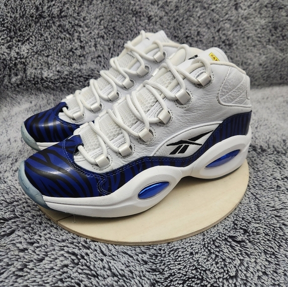 Reebok Panini Question Mid Prizm White Blue Basketball HQ1097 Men’s Size 9 - Picture 4 of 9